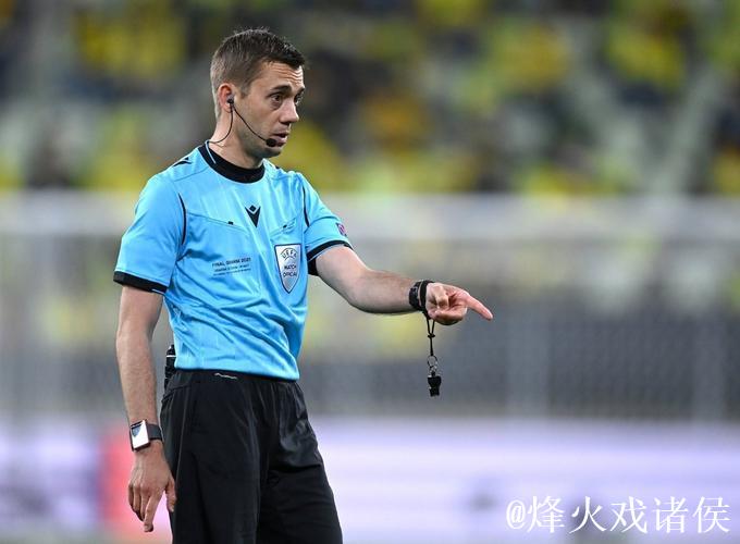 确定:法国著名裁判蒂尔潘将执法欧冠小组赛第六轮皇马对阵曼联比赛 确定:法国著名裁判蒂尔潘将执法欧冠小组赛第六轮皇马对阵曼联比赛