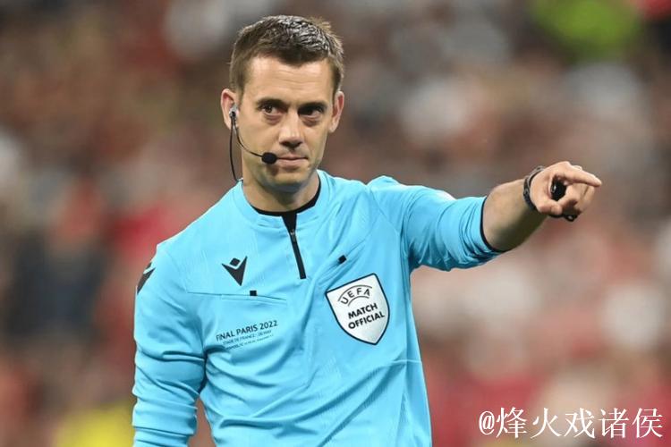 确定:法国著名裁判蒂尔潘将执法欧冠小组赛第六轮皇马对阵曼联比赛 确定:法国著名裁判蒂尔潘将执法欧冠小组赛第六轮皇马对阵曼联比赛